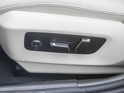 New 2027 BMW 550e xDrive w/ Premium Package AWD/4WD image 17