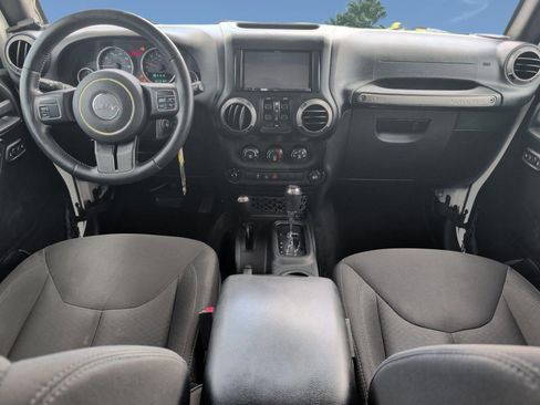 Used 2015 Jeep Wrangler Unlimited Sport w/ Quick Order Package 24S AWD/4WD image 23