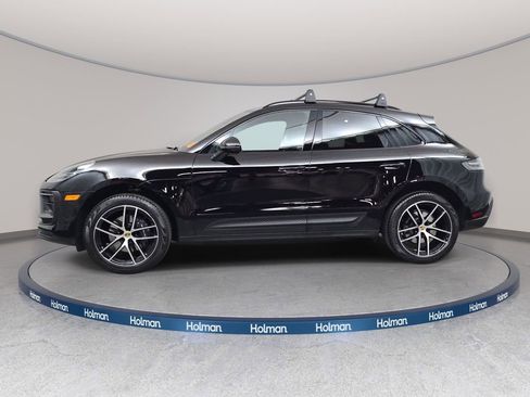 Used 2025 Porsche Macan AWD/4WD image 9
