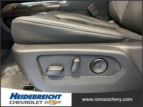 Used 2025 Chevrolet Silverado 1500 LT Trail Boss w/ Convenience Package II AWD/4WD image 14