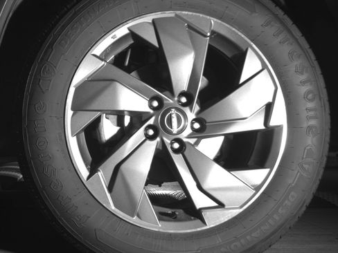 Used 2025 Nissan Rogue SV FWD image 12