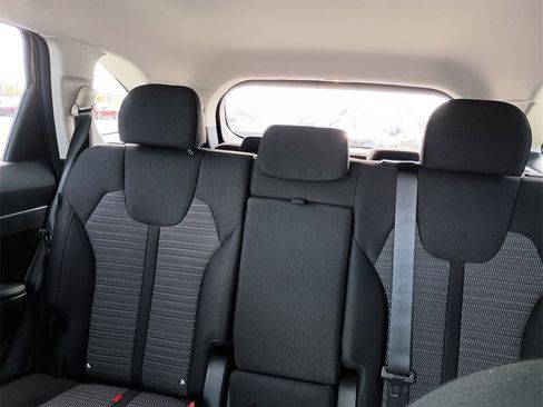 New 2026 Kia Sorento LX image 13