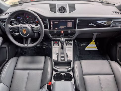 Used 2026 Porsche Macan AWD/4WD image 20
