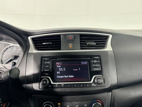 Used 2018 Nissan Sentra S FWD image 11