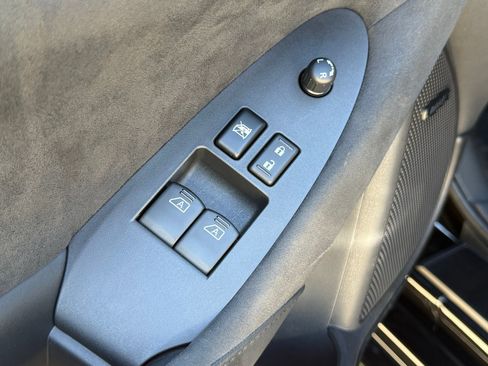 Used 2024 Nissan Z NISMO w/ Floor Mat Package RWD image 21