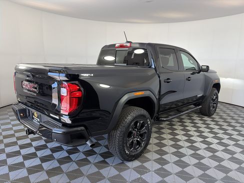 Used 2024 GMC Canyon Elevation w/ Elevation Premium Package AWD/4WD image 10