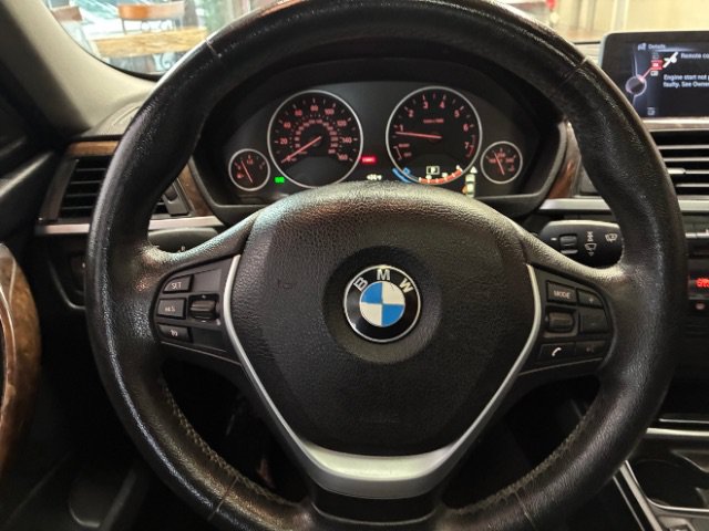 Used 2015 BMW 335i xDrive Sedan AWD/4WD image 21