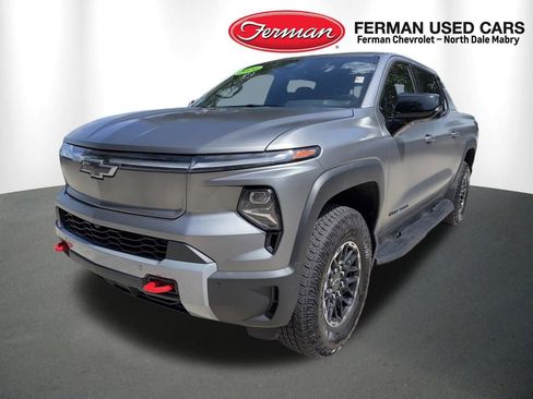 Used 2026 Chevrolet Silverado EV Trail Boss AWD/4WD image 12