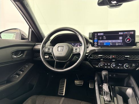 Used 2024 Honda Accord Sport image 27