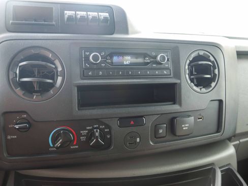 Used 2021 Ford E-450 and Econoline 450 Super Duty w/ Power Windows & Locks Group RWD image 15