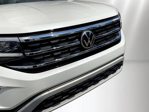 Used 2023 Volkswagen Atlas SEL AWD/4WD image 33
