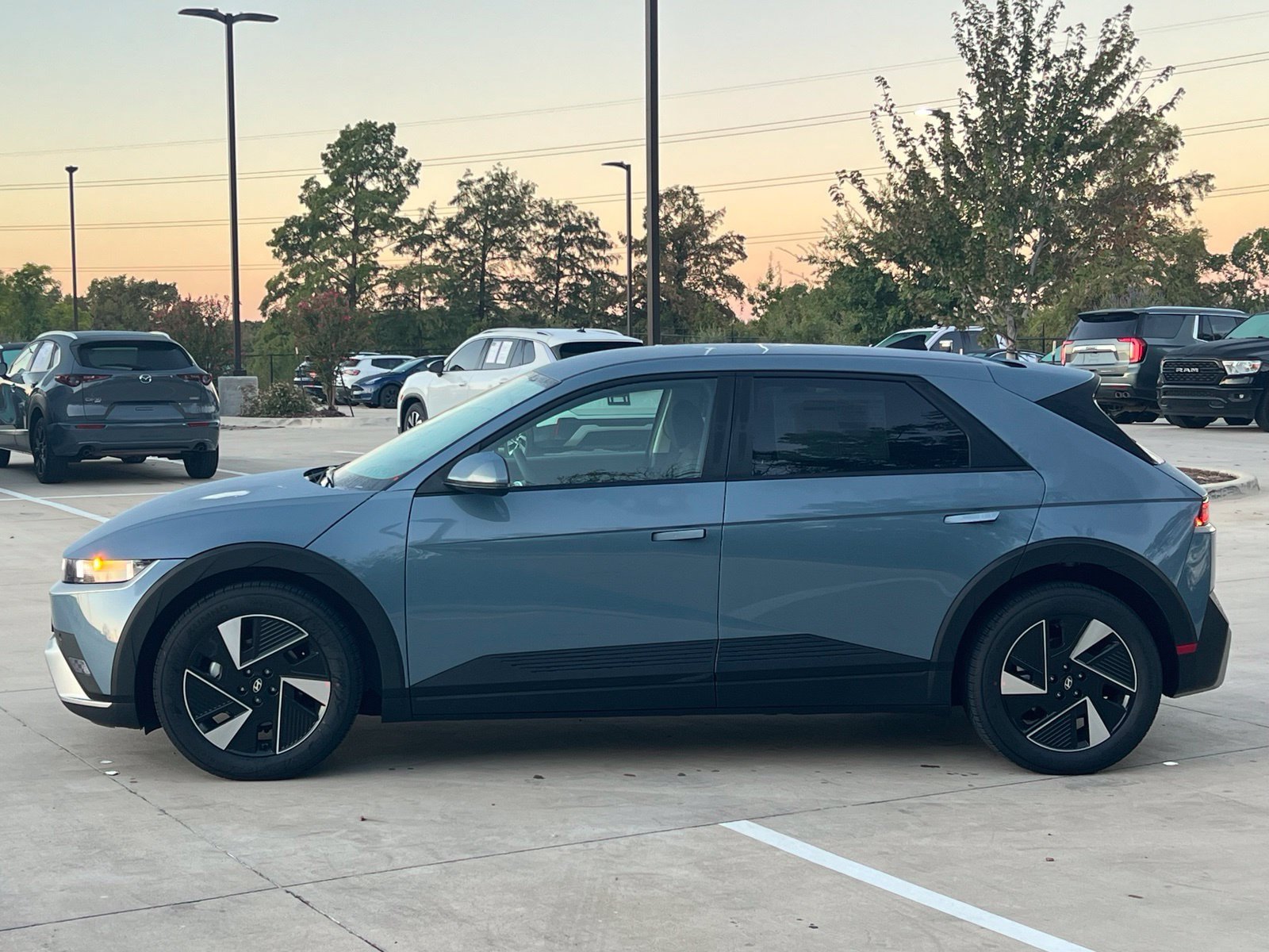 New 2027 Hyundai Ioniq 5 SE RWD image 6