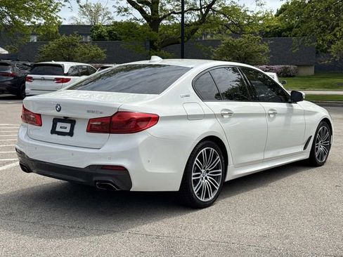 Used 2018 BMW 530e xDrive w/ M Sport Package 2 AWD/4WD image 5