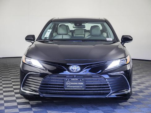 Used 2024 Toyota Camry XLE image 2