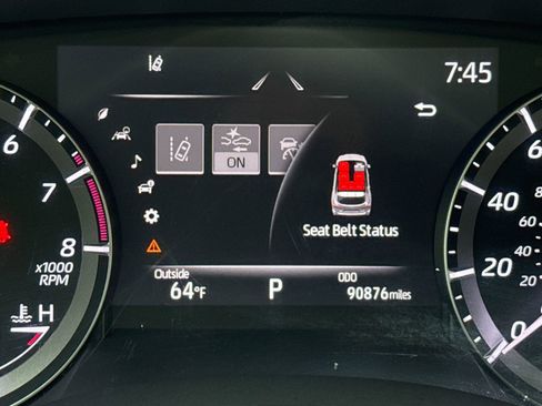 Used 2021 Toyota Highlander XLE FWD image 23