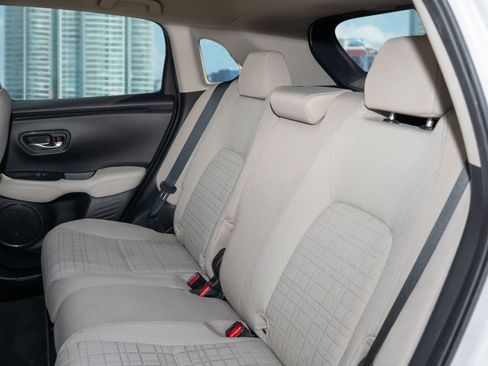 Certified 2025 Honda HR-V LX image 16