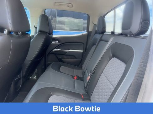 Used 2018 Chevrolet Colorado Z71 AWD/4WD image 15