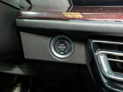 Used 2024 Chevrolet Traverse Z71 image 30