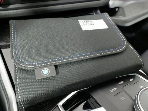 Used 2023 BMW 330i xDrive Sedan w/ Driving Assistance Package image 54