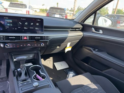 New 2026 Kia K5 LXS FWD image 20