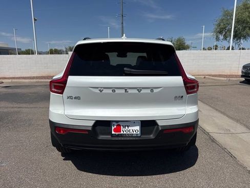 New 2026 Volvo XC40 B5 Plus w/ Climate Package image 6