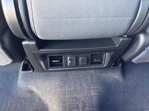 Used 2022 Chevrolet Silverado 1500 RST image 34