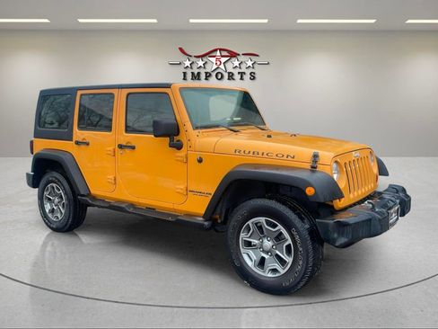 Used 2013 Jeep Wrangler Unlimited Rubicon w/ Dual Top Group image 7