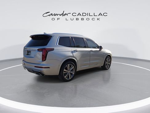 Used 2020 Cadillac XT6 Premium Luxury w/ Platinum Package FWD image 8