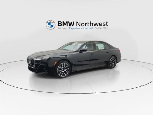 New 2026 BMW 740i xDrive AWD/4WD image 9