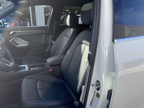 Used 2025 Audi Q3 2.0T Premium w/ Convenience Package image 13