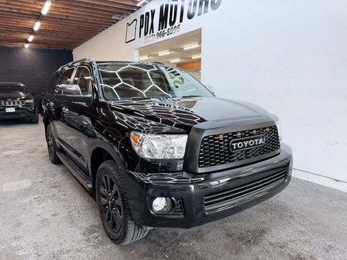 Used 2012 Toyota Sequoia Limited AWD/4WD image 2