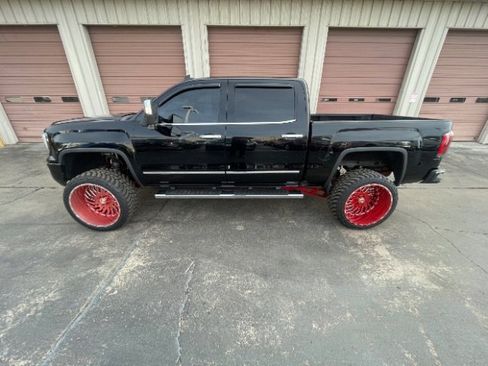 Used 2017 GMC Sierra 1500 SLT image 8