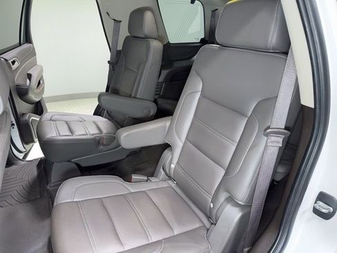 Used 2020 GMC Yukon Denali w/ Denali Ultimate Package AWD/4WD image 2