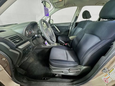 Used 2015 Subaru Forester 2.5i w/ Alloy Wheel Package image 16