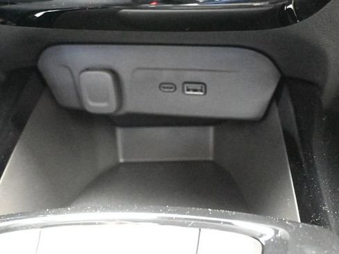 New 2026 Chevrolet Trax ACTIV w/ Driver Confidence Package FWD image 36