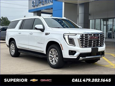 Used 2025 GMC Yukon XL Denali AWD/4WD image 1