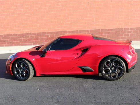 Used 2015 Alfa Romeo 4C Launch Edition w/ Convenience Group RWD image 7