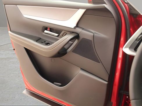 Used 2025 MAZDA CX-90 3.3 Turbo w/ Preferred Package image 14