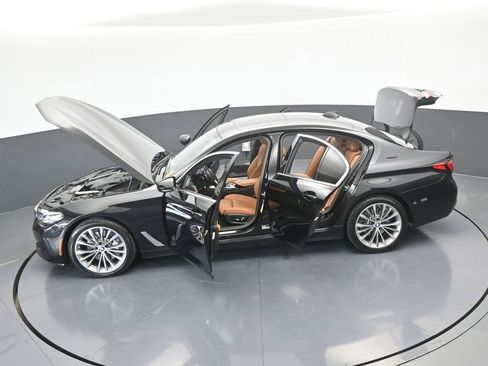 Used 2022 BMW 530i w/ Premium Package image 74