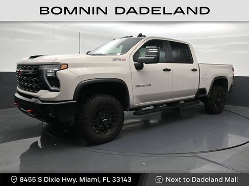 Used 2026 Chevrolet Silverado 2500 ZR2 AWD/4WD image 1