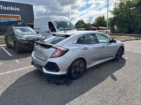 Used 2018 Honda Civic EX image 9
