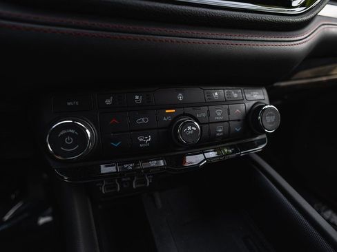 Used 2024 Dodge Durango R/T image 13