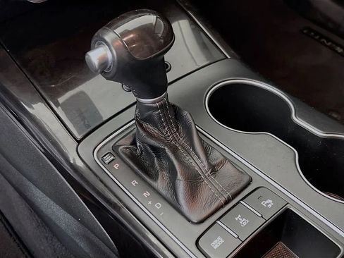 Used 2017 Kia Sorento EX image 17