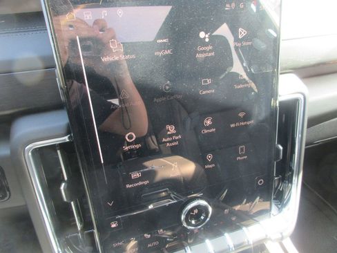 New 2026 GMC Yukon Denali image 19