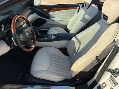 Used 2009 Mercedes-Benz SL 550 image 16