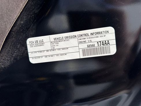 Used 2024 Dodge Durango GT image 32