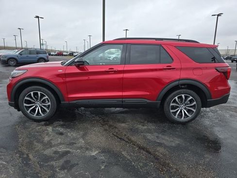 New 2026 Ford Explorer ST-Line image 2