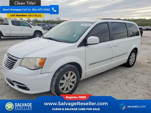 Used 2014 Chrysler Town & Country Touring image 1