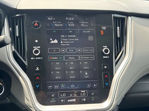 Used 2025 Subaru Outback Premium w/ Popular Package #1 AWD/4WD image 8
