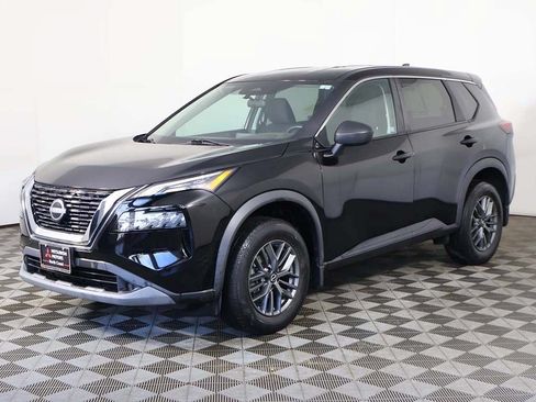 Used 2023 Nissan Rogue S AWD/4WD image 6